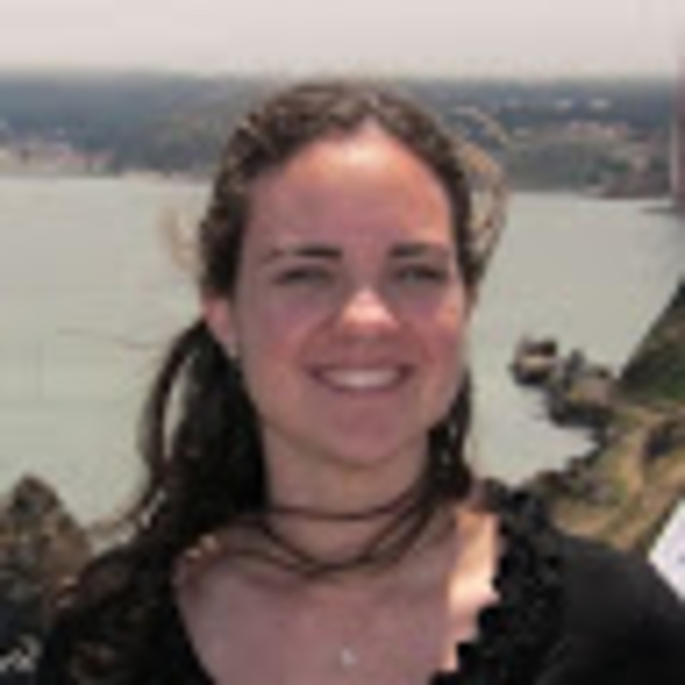 Meet your Posher, Cristina a.